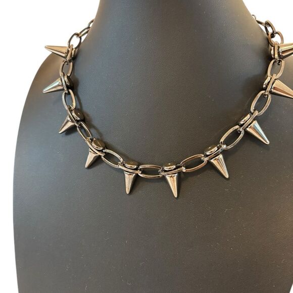 Edgy Silver Spike Gun Metal Necklace - Picture 3 of 5